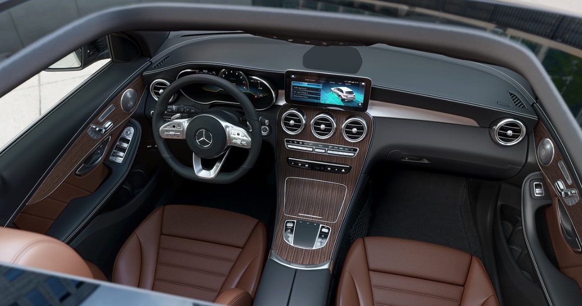 2020 Mercedes GLC 300 Interior